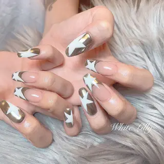 ネイル White lily所属・牧田 雅世のネイルデザイン