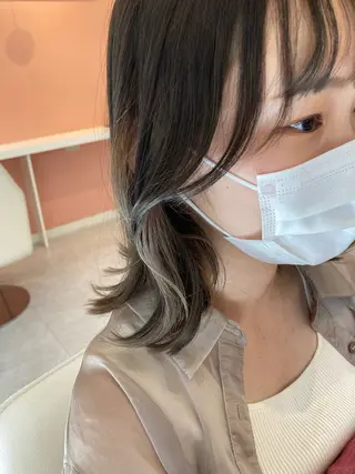 ミディアム 山﨑 まなかのヘアスタイル