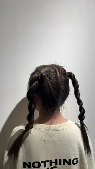 カラー efesto大槻 由菜のヘアスタイル