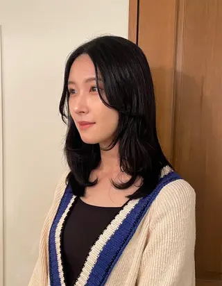 ミディアム unbirthday hiyoriのヘアスタイル