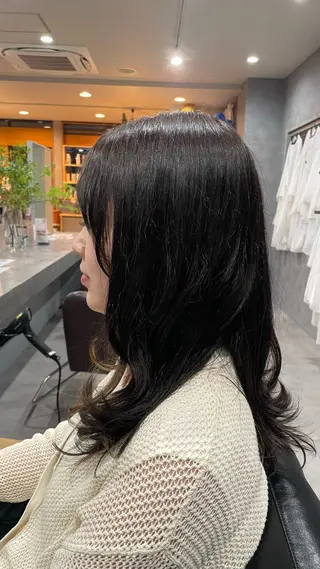 ロング カラー 白髪ケア  BAUM まやのヘアスタイル