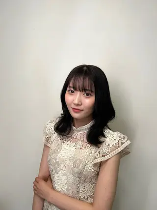 ミディアム チナツ/透明感カラー /酸性縮毛のヘアスタイル