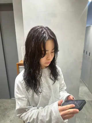 ロング カラー パーマ 🫧もも🫧 ／メンズ〜レディースのヘアスタイル