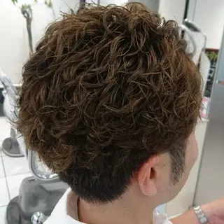 パーマ ショート 仲村 友孝のヘアスタイル