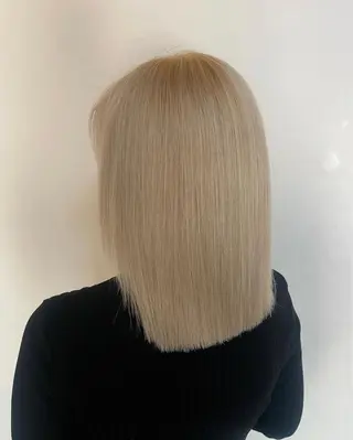 カラー Hana ハイトーン🕯🩰のヘアスタイル