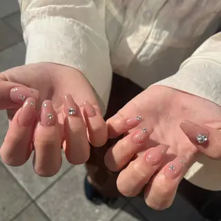 ネイル 友田 晴香のネイルデザイン