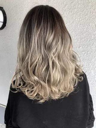 ミディアム カラー レイヤーカット匠 イソザキノリユキのヘアスタイル