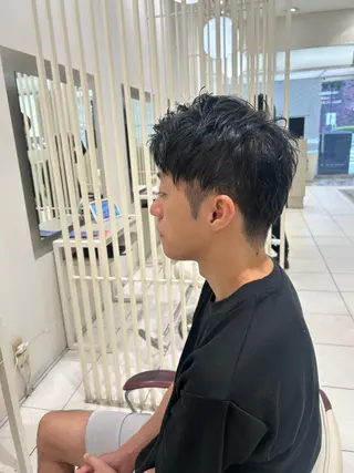 メンズ Earth市ヶ谷店所属・艶カラー特化美容師 ✂️✨️REIA✨️のヘアスタイル