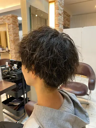 メンズ ⭐️透明感カラー/ パーマ⭐️宮野翔のヘアスタイル