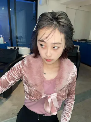 ミディアム カラー スパイラルパーマ 🌐hina⭐️のヘアスタイル