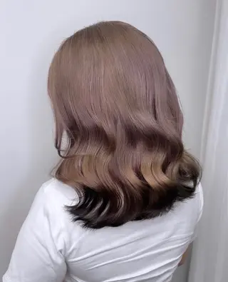 ミディアム カラー MARQUEE所属・Ayame / ハイトーンカラーのヘアスタイル