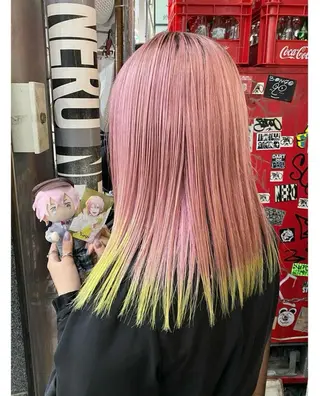ミディアム カラー GARU-ガル-所属・TSUNO🦖 派手髪/オタク美容師のヘアスタイル