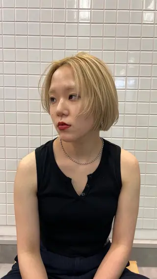 ショート Hz所属・Hz/金子 亮/レイヤーカットのヘアスタイル