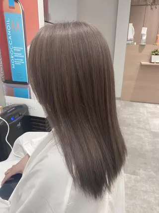 ロング 服部 真希のヘアスタイル
