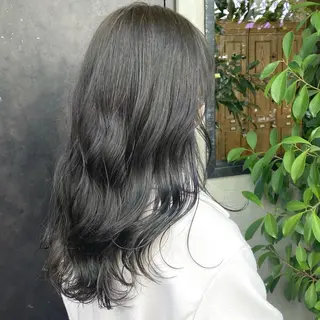 ロング カラー 比嘉 陽のヘアスタイル