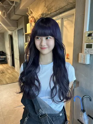 ロング 心斎橋ヘアカラー ブリーチmarinaのヘアスタイル
