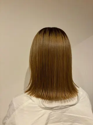 セミロング たにぐち ななはのヘアスタイル