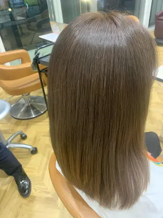 セミロング カラー 津田 真志のヘアスタイル