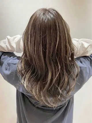 カラー 太田 茉旺のヘアスタイル