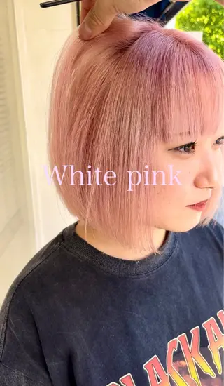 ミディアム カラー ハイトーン/ワンカラ /レイヤー/ウルフのヘアスタイル