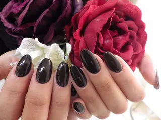 ネイル 【尾下】 ロイヤル•セラピストのネイルデザイン