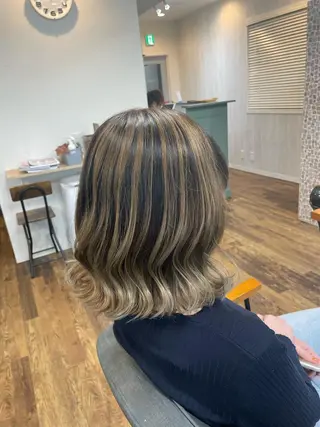 ミディアム カラー TELA HAIR 大網店所属・TELAHAIRマネ ージャー島袋昂也のヘアスタイル