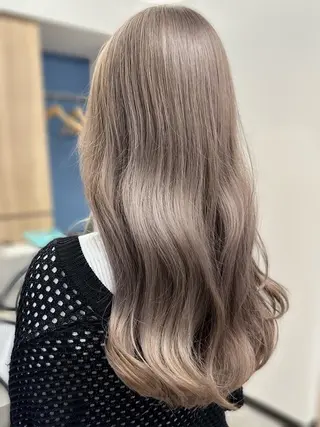 セミロング VOICE　hair所属・カラー/ケアソムリエ 川田くるみのヘアスタイル