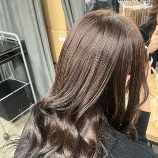 セミロング カラー Lutia新宿　せき ゆうみのヘアスタイル