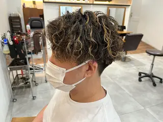 メンズ ユニテバイリトル所属・🏆メンズ特化🥇 店長YUTOのヘアスタイル