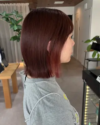 ショート カラー aina / n.w.hのヘアスタイル