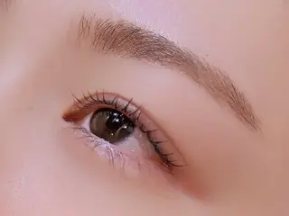 マツエク・マツパ ウノプリール梅田ハービスプラザ店所属・野嶋 萌子のマツエク・マツパデザイン