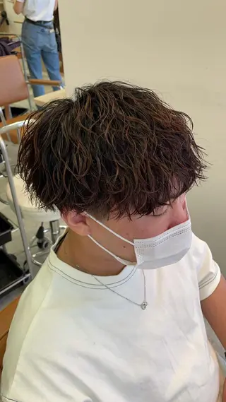 ショート パーマ メンズ メンズパーマのプロ 川野翔太のヘアスタイル