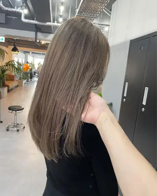 ロング カラー ミルクティーベージュ ❤︎レイヤー　MIAのヘアスタイル