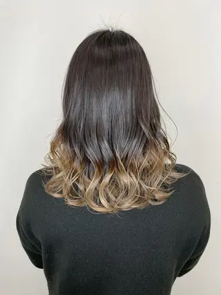 ミディアム LINOET  nagoya所属・手島 カミラのヘアスタイル