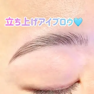 アイブロウ eyelash salon VOSSのマツエク・マツパデザイン