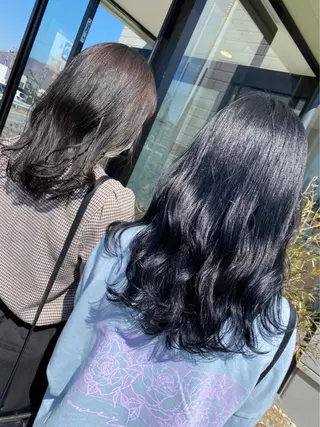 セミロング ヤマグチ ナツキのヘアスタイル