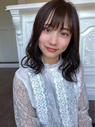 セミロング カラー 成松 勇治のヘアスタイル