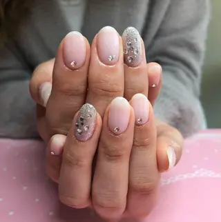 ネイル モナンジュ マツパ・眉毛専門のマツエク・マツパデザイン