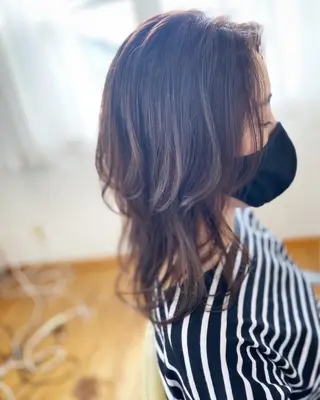 セミロング カラー ヘアアレンジ 荒木 ひろかのヘアスタイル