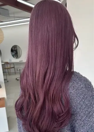 ロング カラー 🎨ハイトーン/ デザインカラー 内藤のヘアスタイル