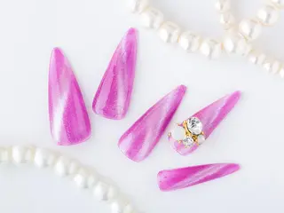 ネイル 💗🪽Tiary Nail🪽💗のネイルデザイン