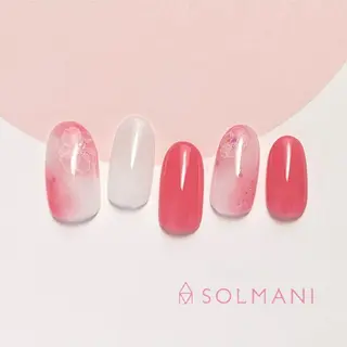 ネイル SOLMANI 予約担当のネイルデザイン