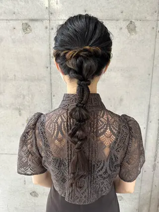 ロング ヘアアレンジ 女性に人気♪ はやしほのかのヘアスタイル