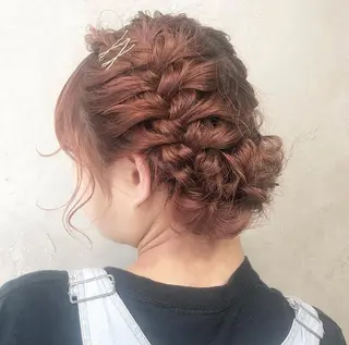 セミロング ヘアアレンジ 艶ピンク*ヘアセット 🌙shioriのヘアスタイル