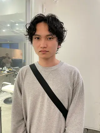 ショート パーマ メンズ スパイラルパーマ 🌐hina⭐️のヘアスタイル