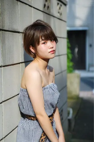 ショート オーストヘアージジ所属・TAI透明カラー 柔らかい縮毛矯正のヘアスタイル