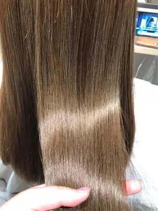 セミロング カラー chiaki .のヘアスタイル