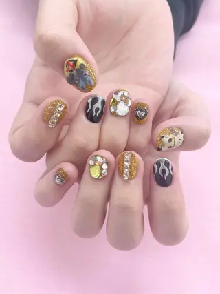 ネイル 五十嵐 美智のネイルデザイン