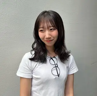 セミロング aoi / 透明感カラーのヘアスタイル