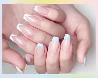 ネイル Dione ネイル専門店のネイルデザイン